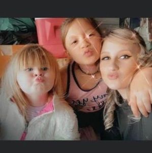 Meet your Posher, Michele